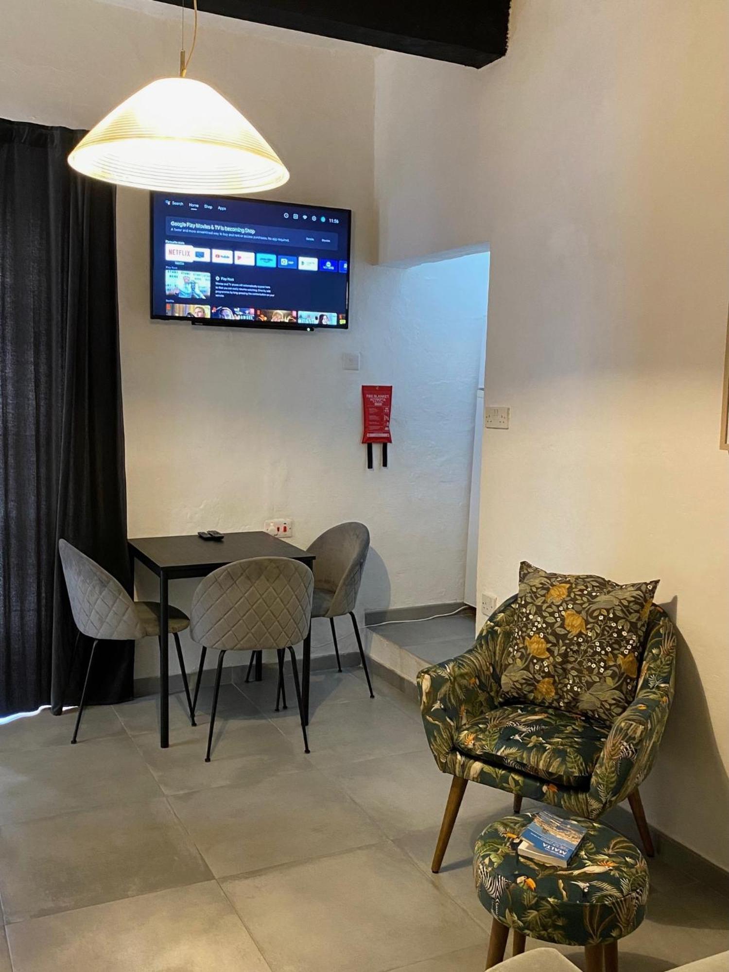 Cozy Flat. Swim Beach 2 Minutes Walk. The Old Valletta Mcri1-1 Extérieur photo